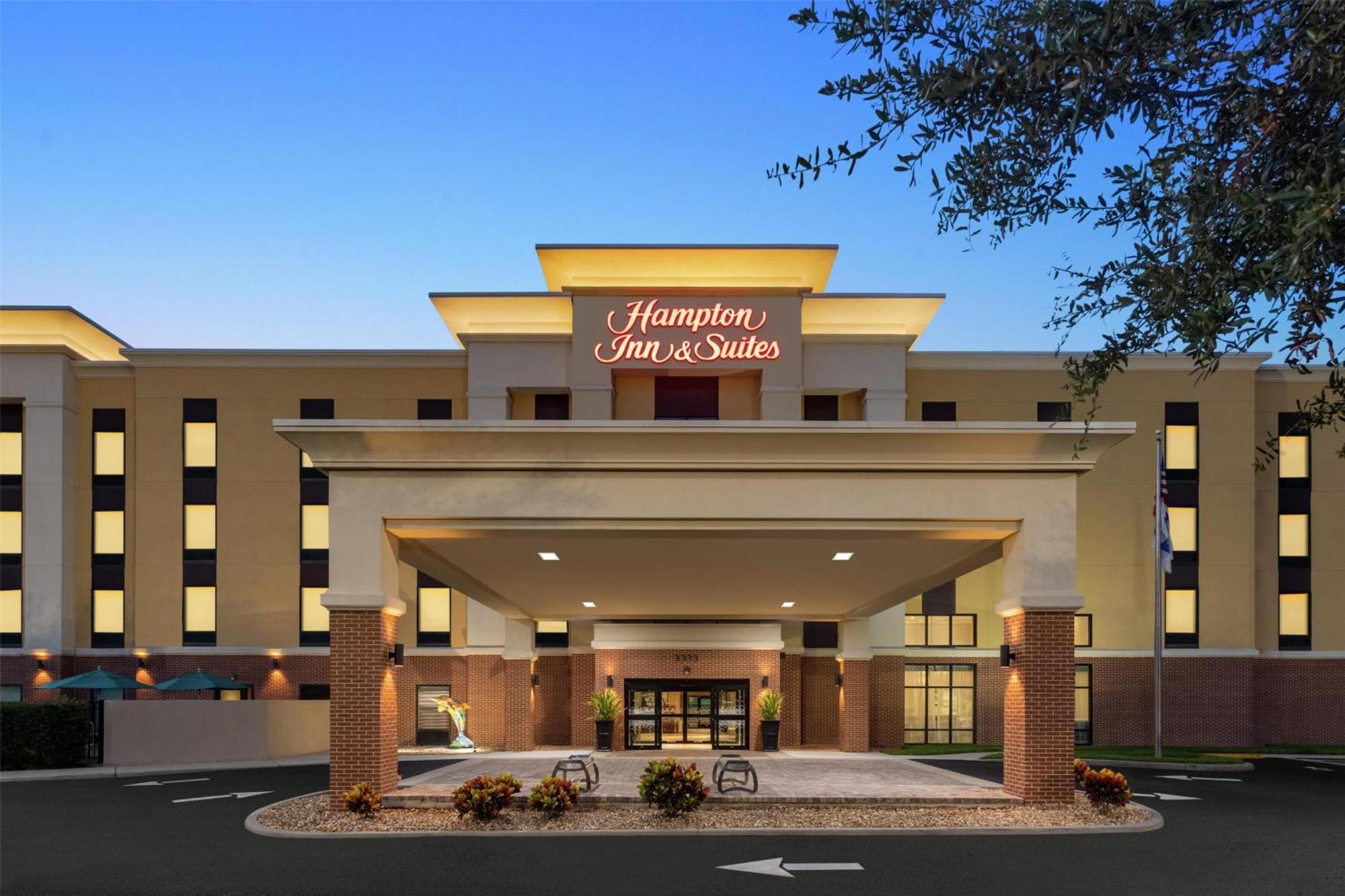 4 Business Hotels Close to Ybor City Museum State Park