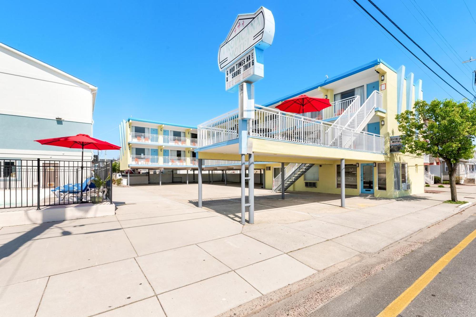 12 Central Wildwood Hotels Near Skycoster for Boardwalk Access