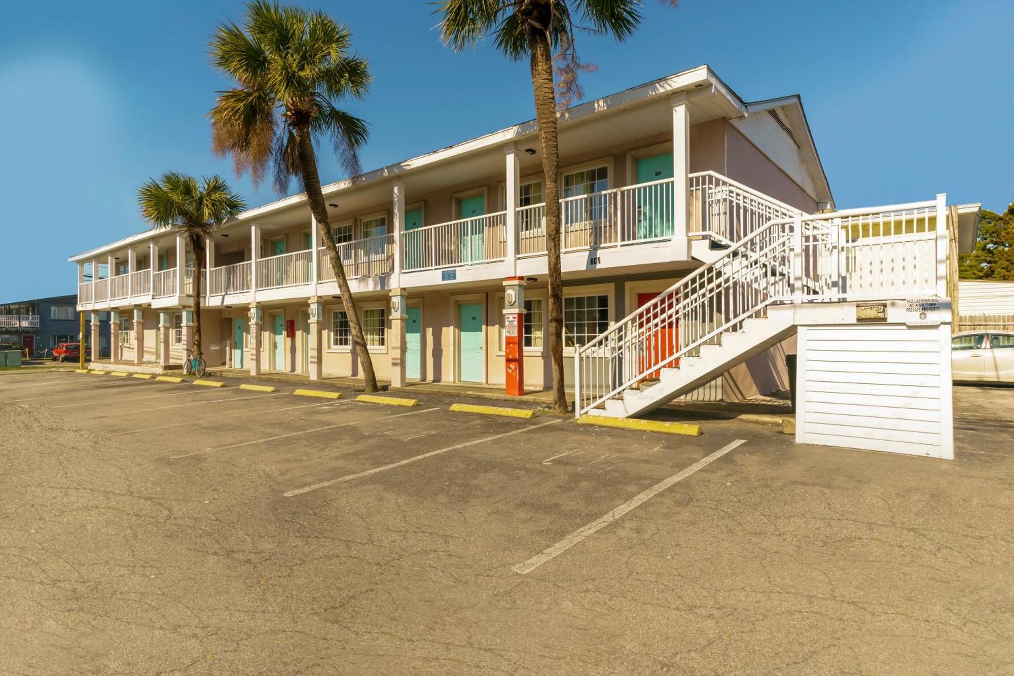 12 Smart Airport Hotels Near Myrtle Beach Convention Center