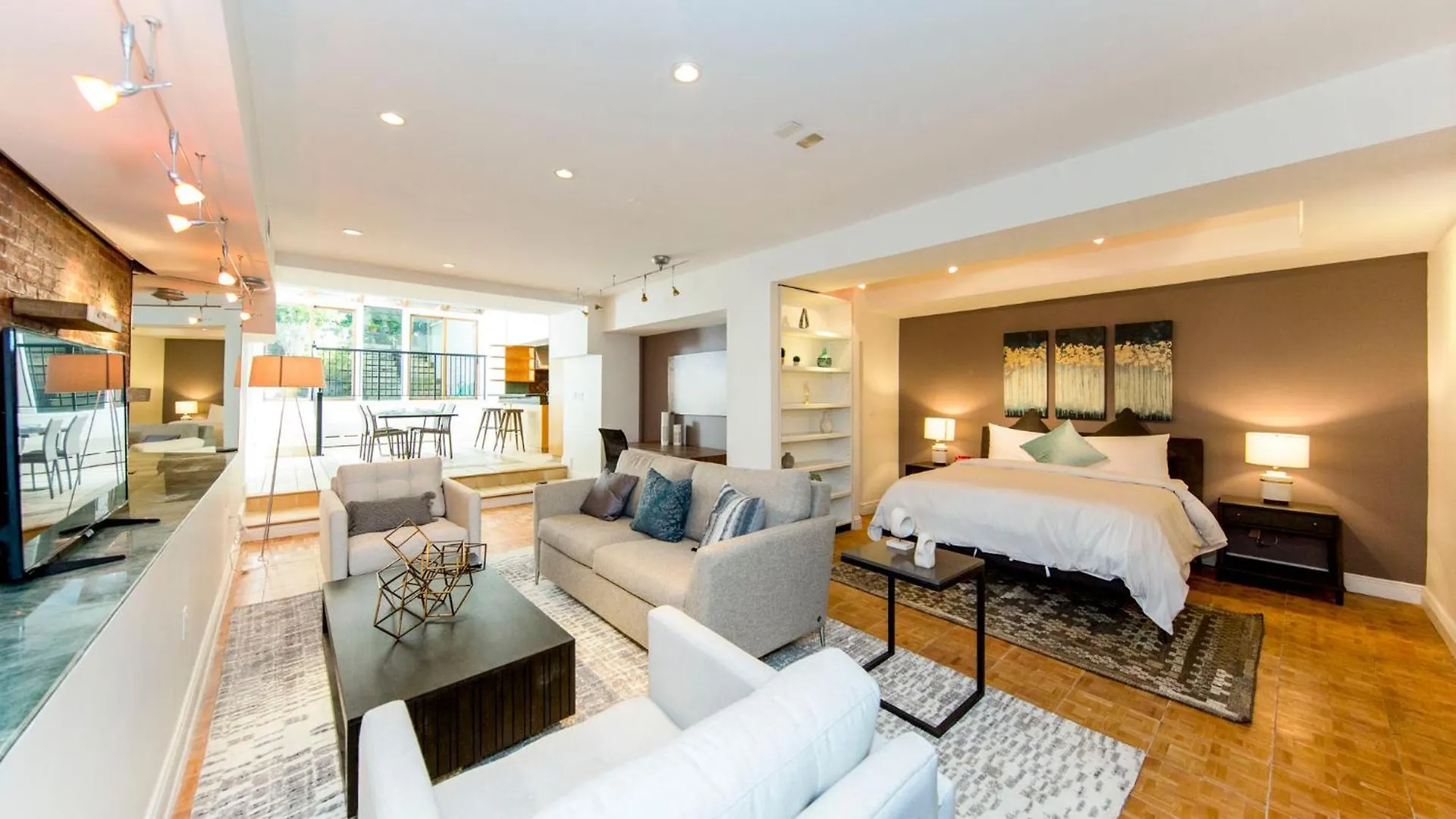 5 Romantic Hotels in Chelsea Worth Booking Right Now