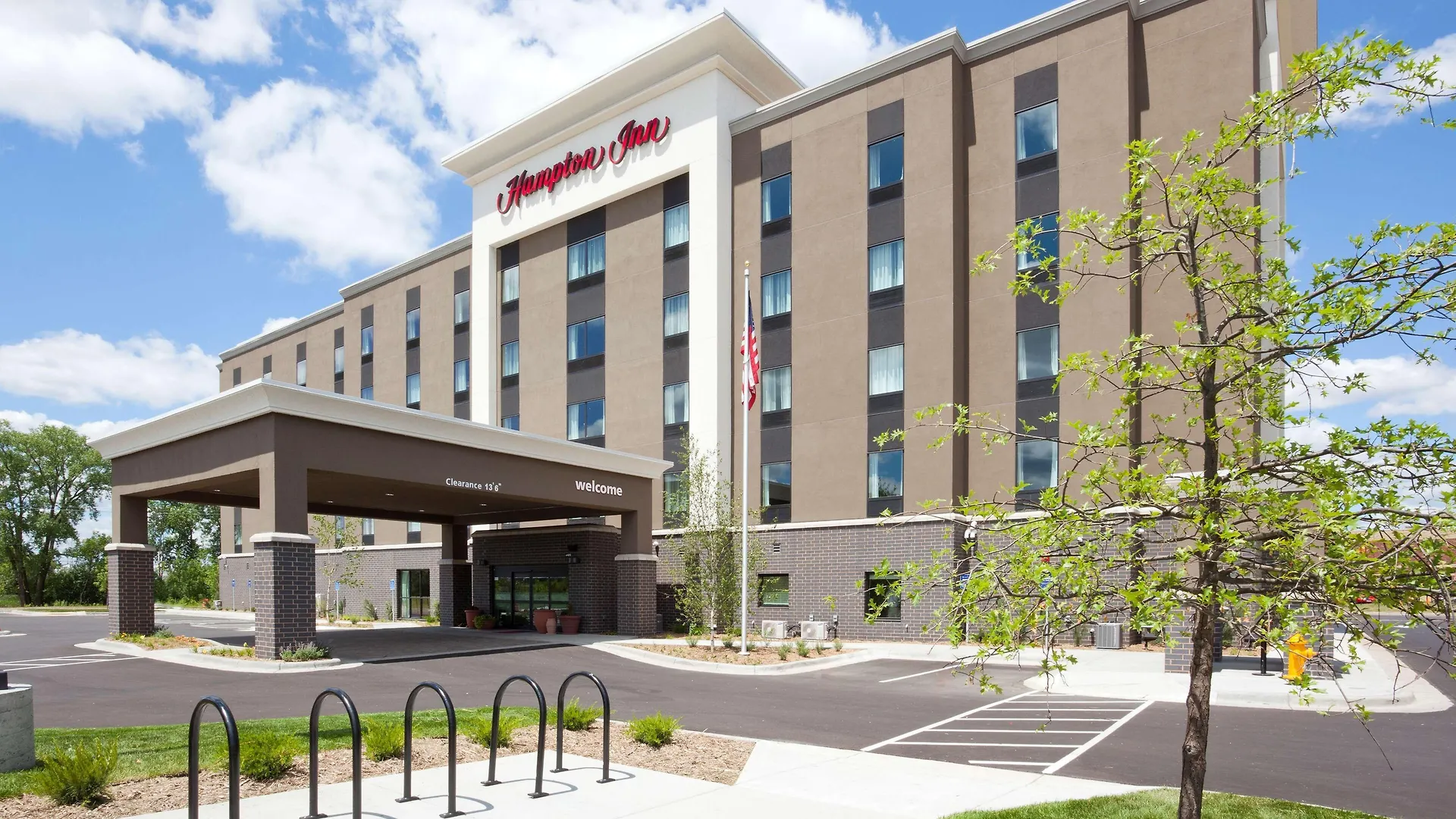 Where to Stay Near Como Town: 8 Business Hotels in Saint Paul