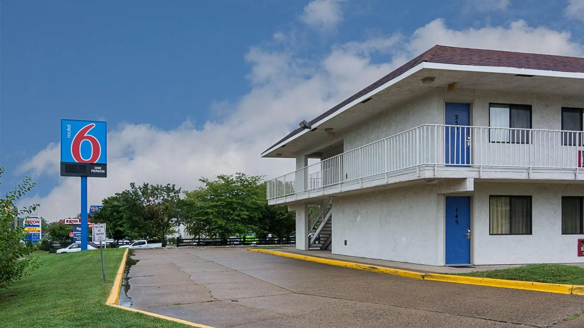 Staying Near Special Education Parent Ctr: 5 Hotels Compared