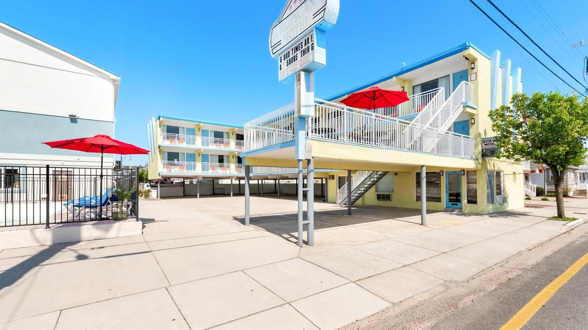 12 Central Wildwood Hotels Near Skycoster for Boardwalk Access