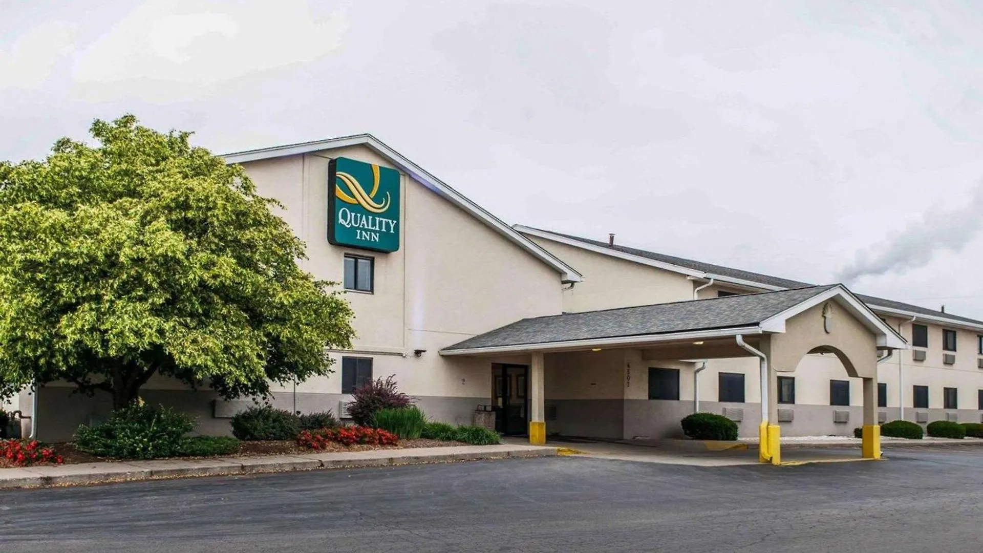 Staying Near Indiana Medical History Museum: 4 Design Hotels Compared